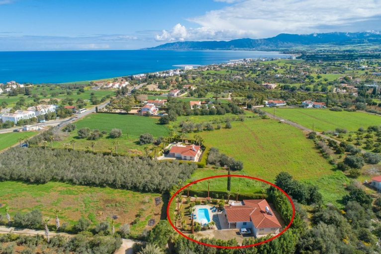Others 5, Villa Christia Maris