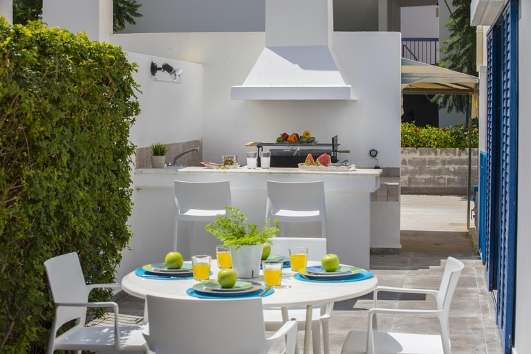 Food & Drinks 4, Protaras Villa Loulla