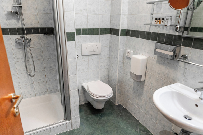 Bathroom 5, Hotel Kranjska Gora, Kranjska Gora