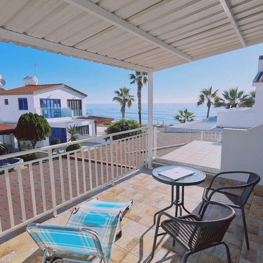 Room 5, 10 MEN - Stay Crystal Waves Maisonette, Larnaca
