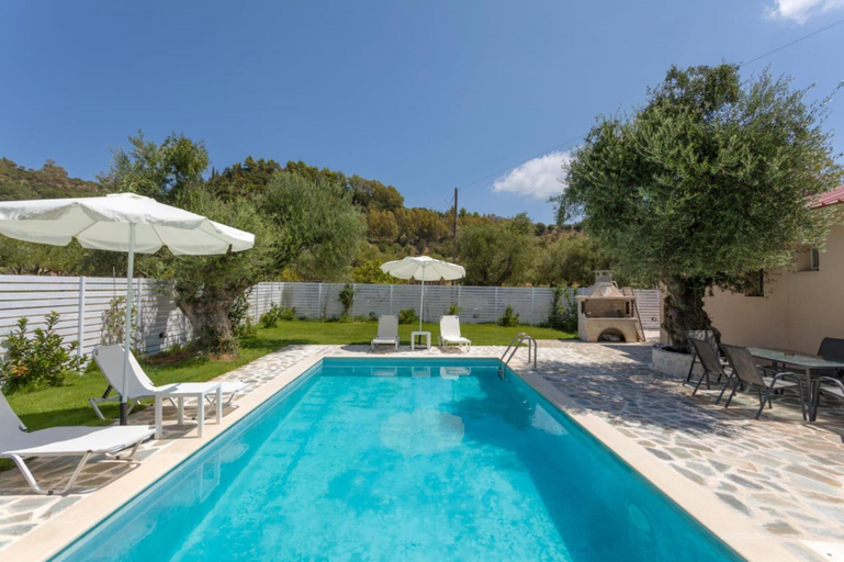 Room 5, Michaelo Villa - Affordable Luxury - Michaelo Villa - Affordable Luxury, Ionian Islands