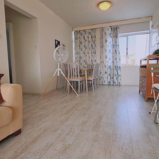 Room 2, 99 LIM - Stay Almeria Apartment
