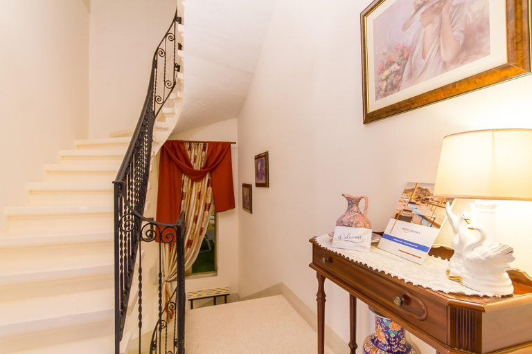 Bedroom 2, Madonnina Sunny Townhouse in Kalkara