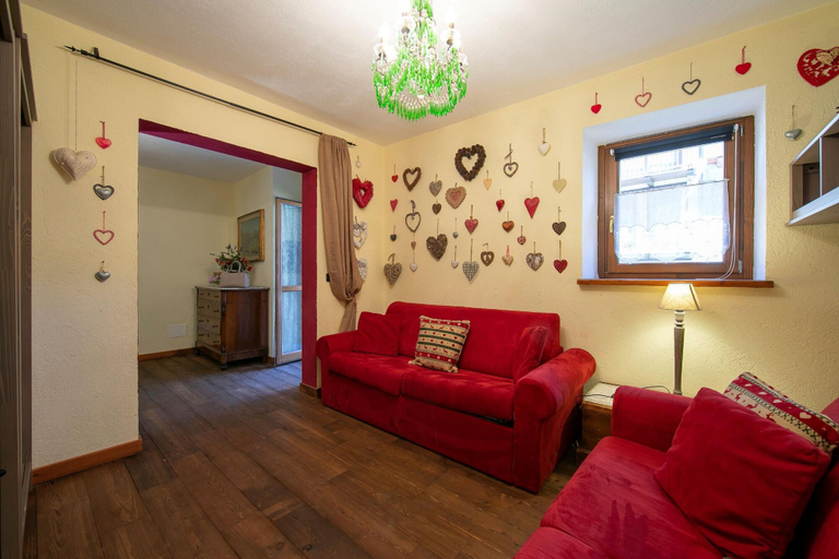 Room 5, Baita La Ciaburna Skiing Nearby, Torino
