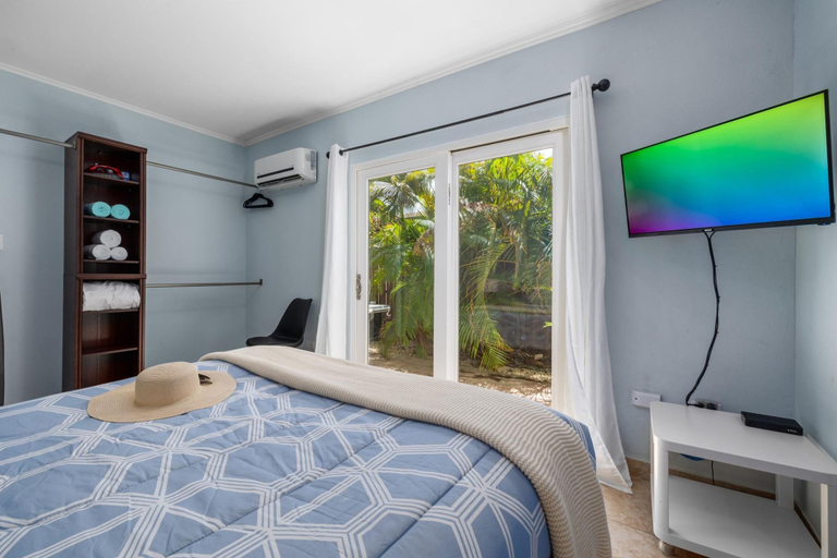 Bedroom 3, Tranquil 2br2ba Close to the Beach Shared Pool