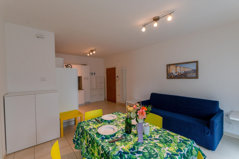 Room 2, Torbole Relax Pool Balcony Apartment 2, Trento