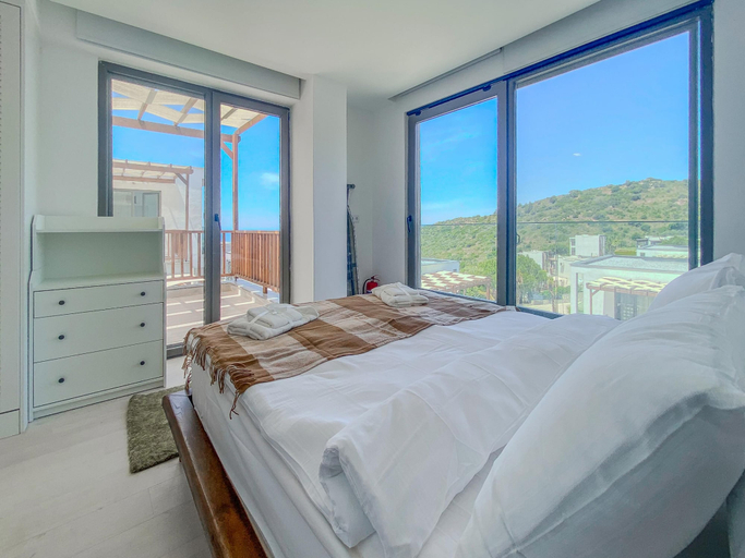 Bedroom 4, Sea View House w Balcony 3 min to Beach in Milas, Milas