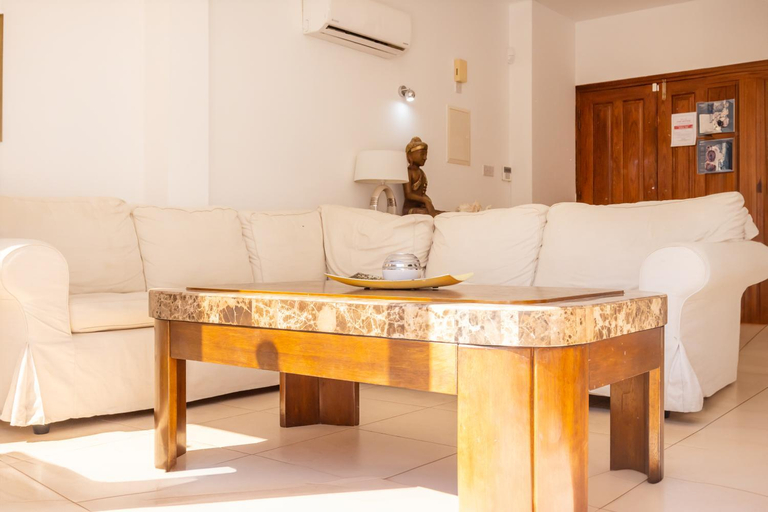 Others 4, Villa Shanta