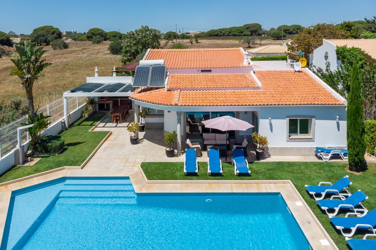 Room 5, Maria in Albufeira With 6 Bedrooms and 5 Bathrooms, Albufeira