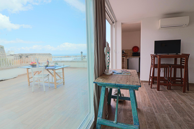 Others 2, Svevas cozy studio with sea view, Lecce