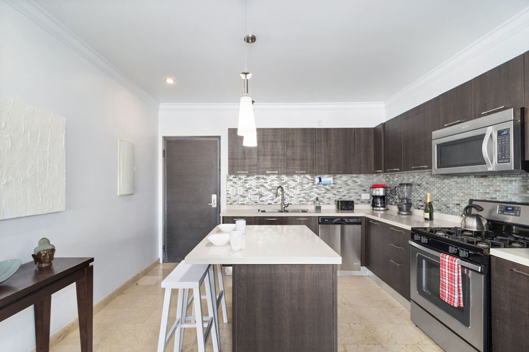 Others 4, Beautiful 2BR Condo w Large Balcony in Palm Beach