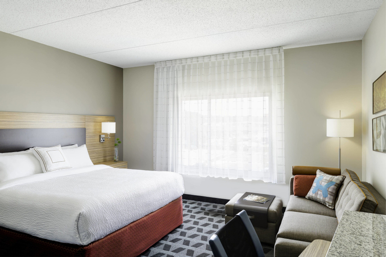 Bedroom 3, TownePlace Suites by Marriott Kansas City at Briarcliff, Jackson