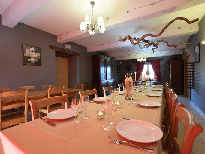 Food & Drinks 5, Holiday Home in Tenneville With Private Sauna, Luxembourg