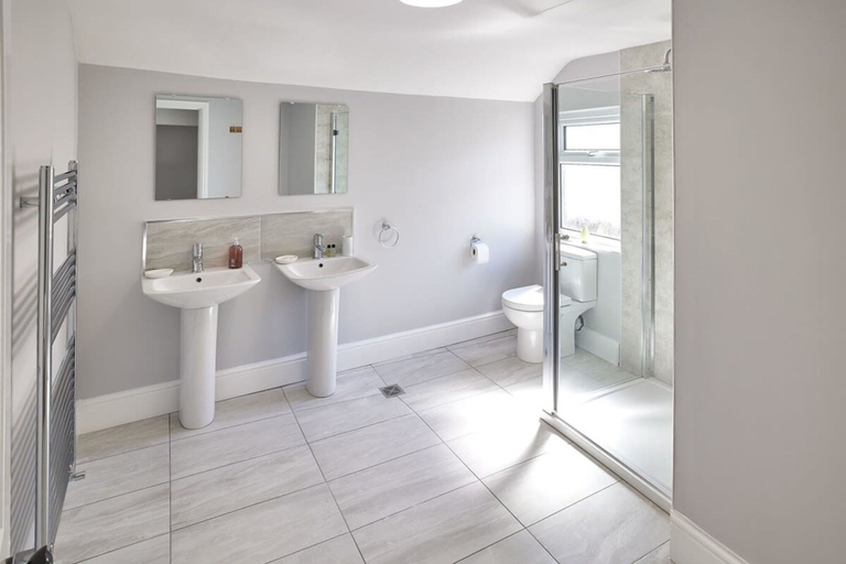 Bathroom 3, Host Stay The Lealholm at Brunswick Holiday Apartments, North Yorkshire