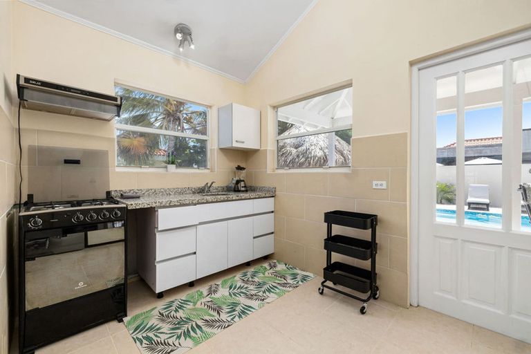 Others 5, Cozy 3br2ba Great Location w Private Pool Patio