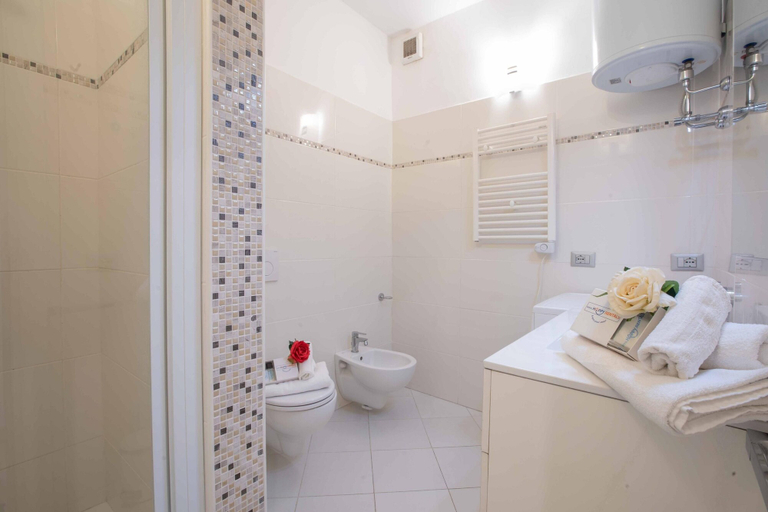 Room 2, Casa Angerin 2 in Alassio, Savona