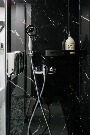 Bathroom 3, WS Opéra - Laffitte, Paris