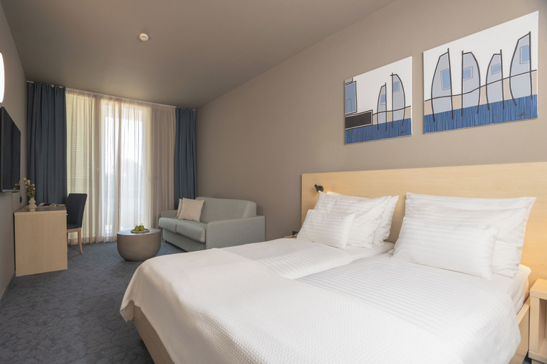 Bedroom 4, Family Hotel Adria, Biograd na Moru