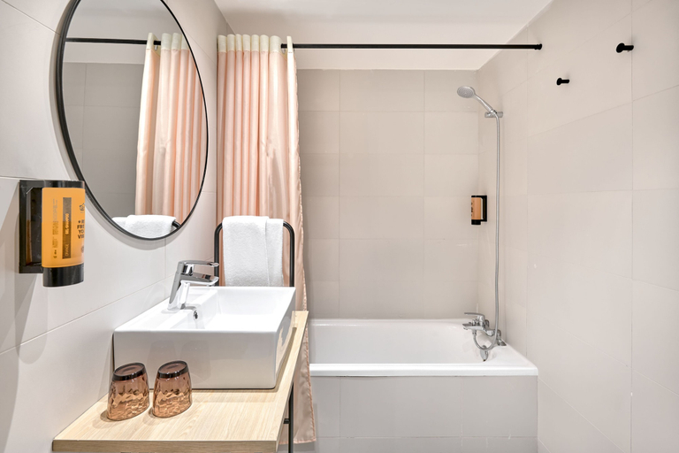 Bathroom 4, tent Calvia Beach, Baleares