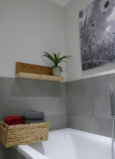 Bathroom 3, Bodenschneid Suites \"wallbergblick\", Miesbach