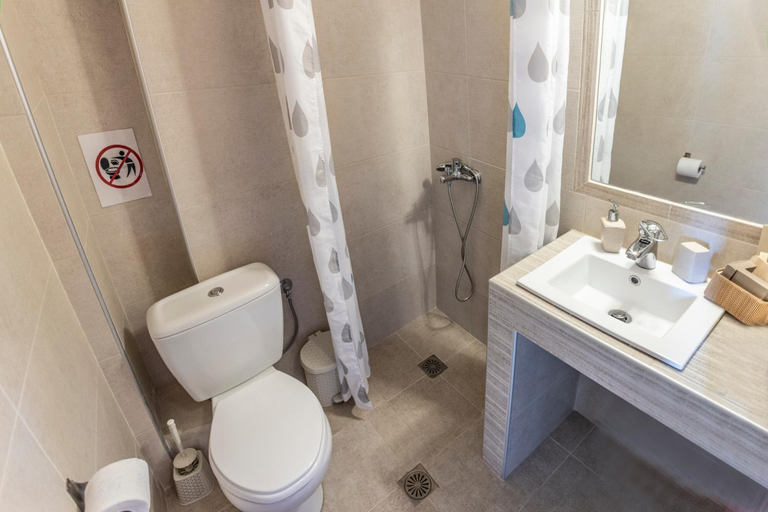 Bathroom 2, Para Thin Alos, Central Macedonia