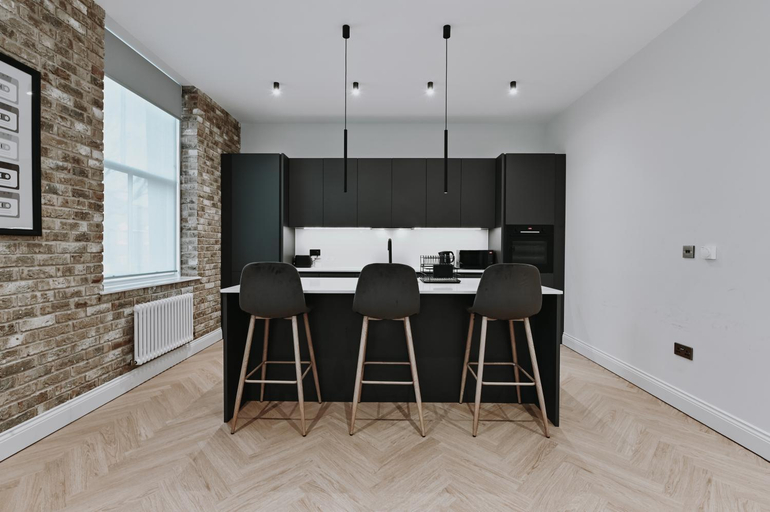 Others 4, Khayat Homes - Kings Cottage, London