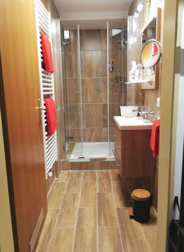 Bathroom 4, Apartment Obersalzberberg, Berchtesgadener Land
