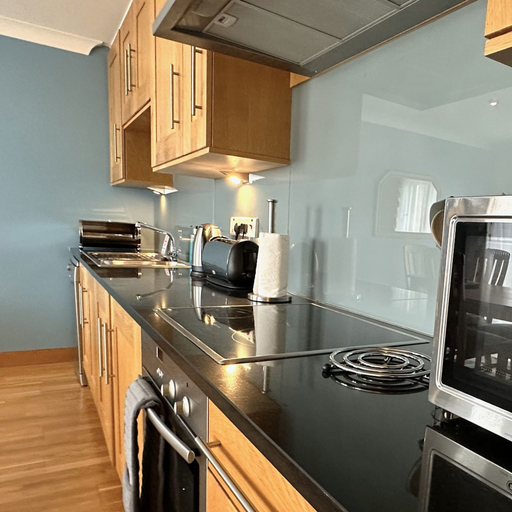 Room 5, No 2 The Links Apartment Brora, Highland
