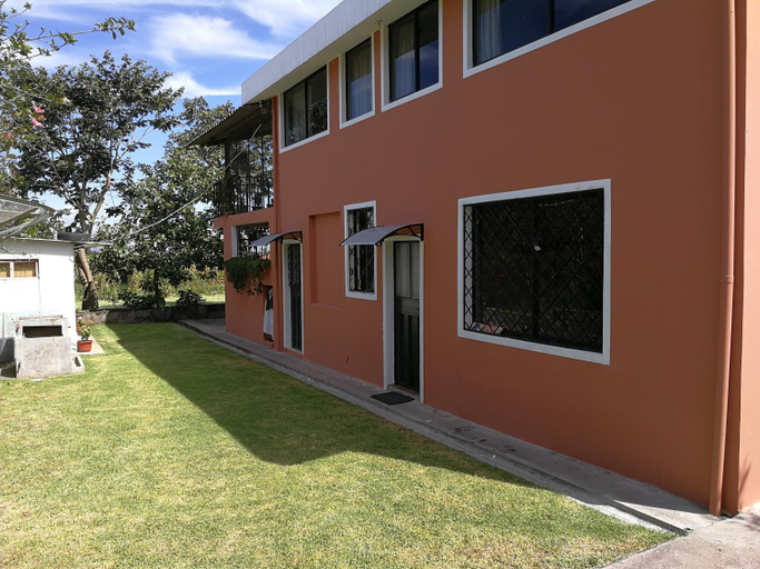 Others 5, Chapelet Hostal, Quito