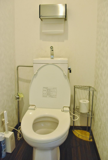 Bathroom 5, Guesthouse Naramachi, Nara