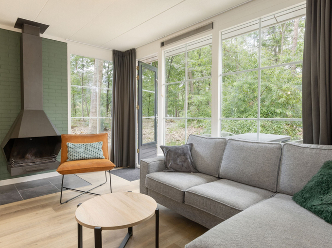 Living room 5, Bungalow in Park De Peel - Car-free Retreat, Deurne