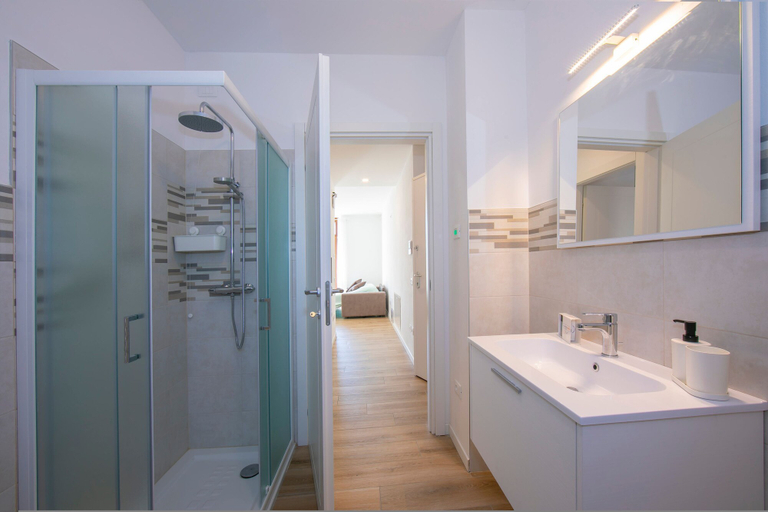 Room 4, Appartamento Verde in Riva del Garda, Trento