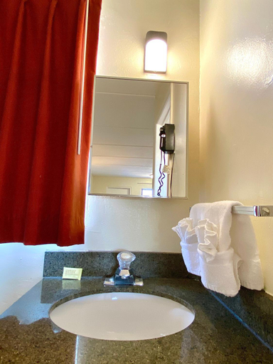 Bathroom 4, Gulf Way Inn, Pinellas