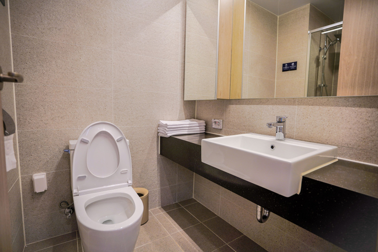 Bathroom 3, More Than Sokcho Lighthouse Branch, Goseong