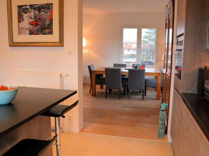 Dining 3, Coastal Apartment Near Dunes, Den Haag