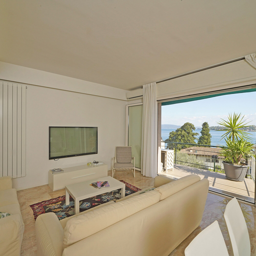 Room 2, Blu View Apartment in Salo, Brescia