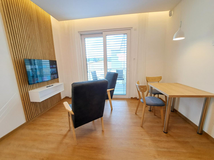 Others 5, 6bits Apartments, Jeseník