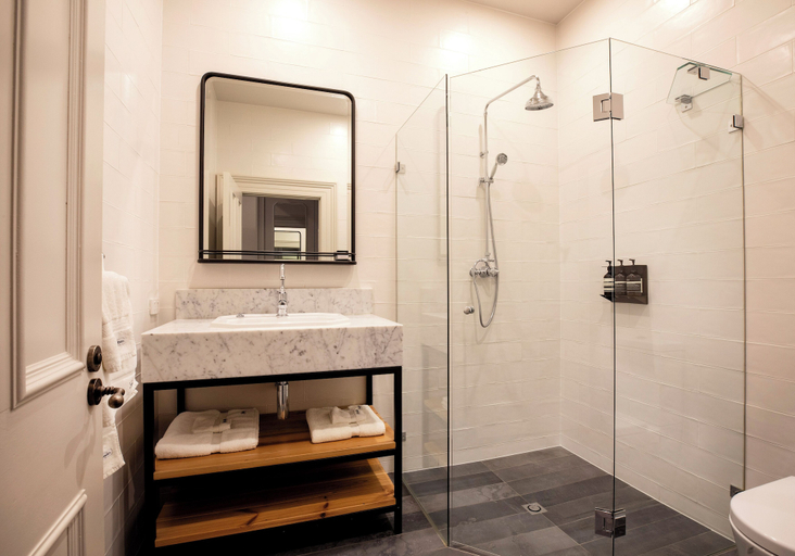 Bathroom 5, The Crafers Hotel, Adelaide