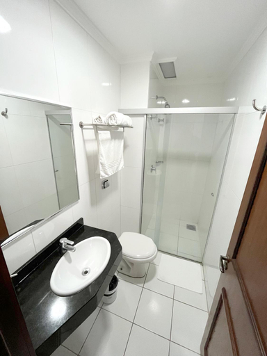 Bathroom 3, Hotel Ijui, Ijuí