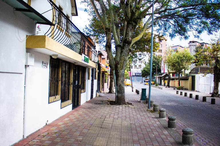 Entrance 3, Hostal Loro Verde, Quito