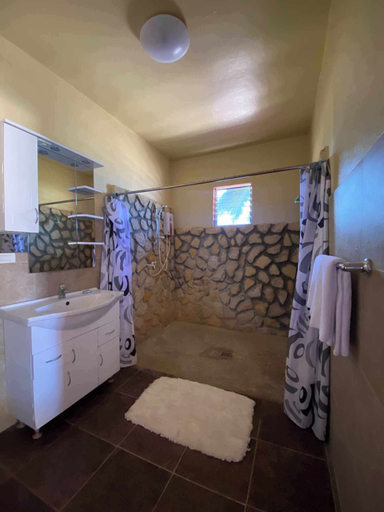 Bathroom 3, Kaylaa Beach Resort and Blackeye Brewing, Dimiao