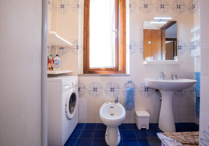 Room 4, Tirrenia Fronte Mare, Pisa
