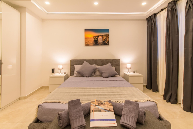 Room 2, Top Modern Prime Location 2mn to the sea, Saint Paul's Bay