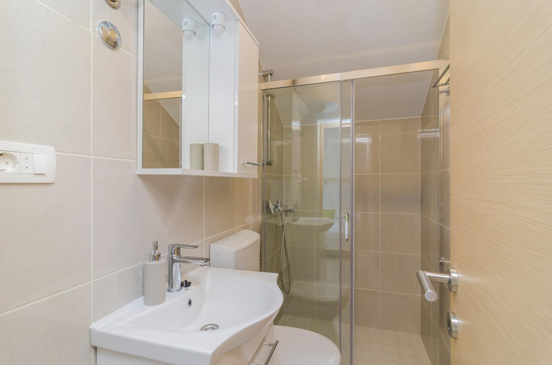 Bathroom 4, Apartments Marijan, Dubrovnik