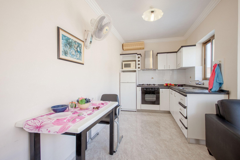 Room 5, Merill Pool and Sea Penthouse Apart 7