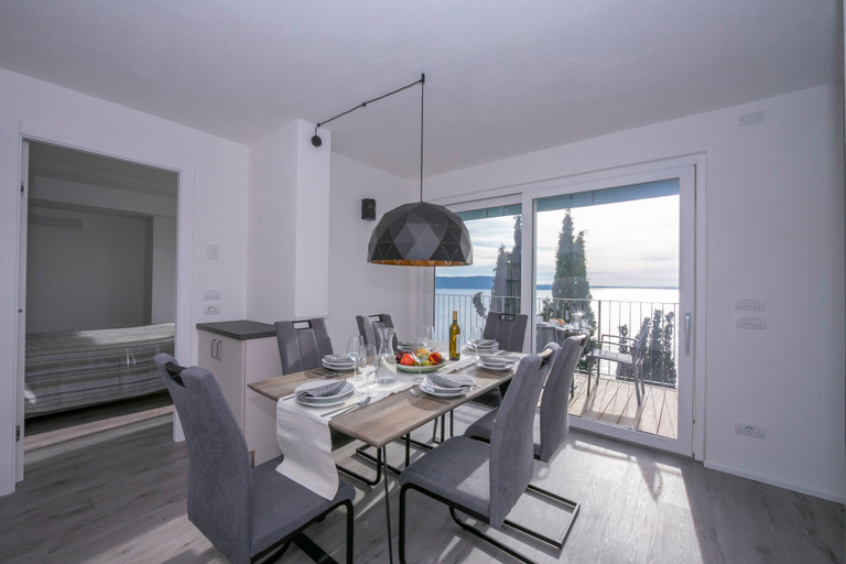 Room 4, Rustichel Lake View in Toscolano Maderno, Brescia
