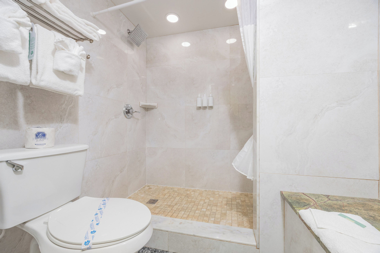 Bathroom 4