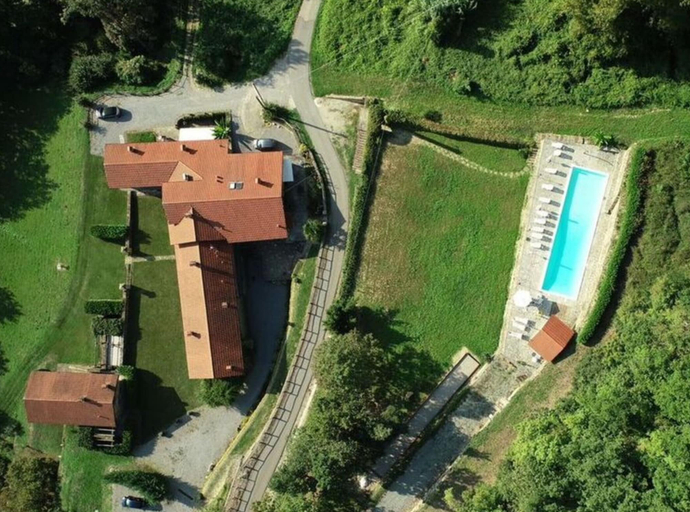 Pool 3, Apartment With Enclosed Garden, Cuneo