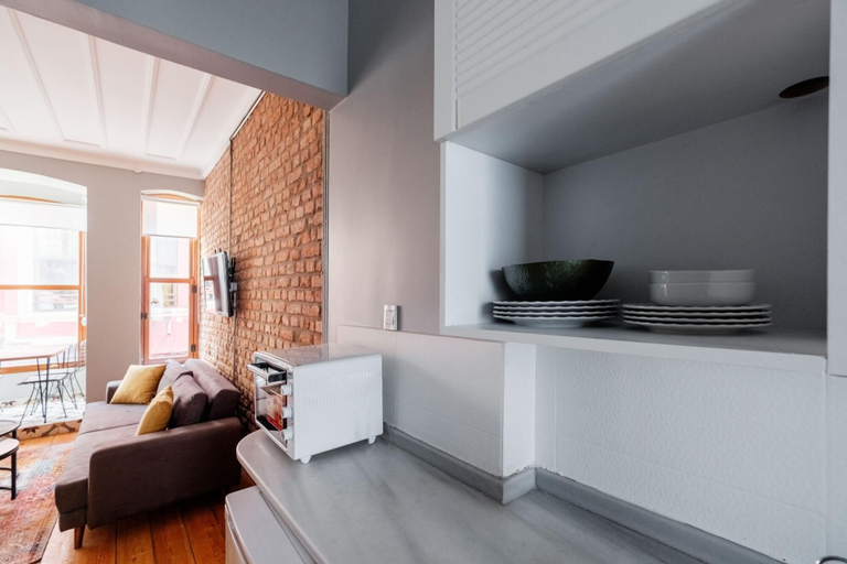 Room 4, Rustic Stone Flat 5 min to Taksim Square, Beyoğlu