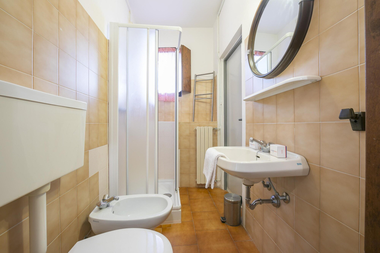 Room 5, Sergio Il Gufo- Flowers - Historic Center, Brescia